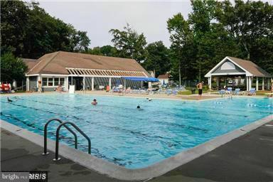414 Riding Ridge Road Annapolis, MD 21403 - Photo 29 of 30 Community Pool