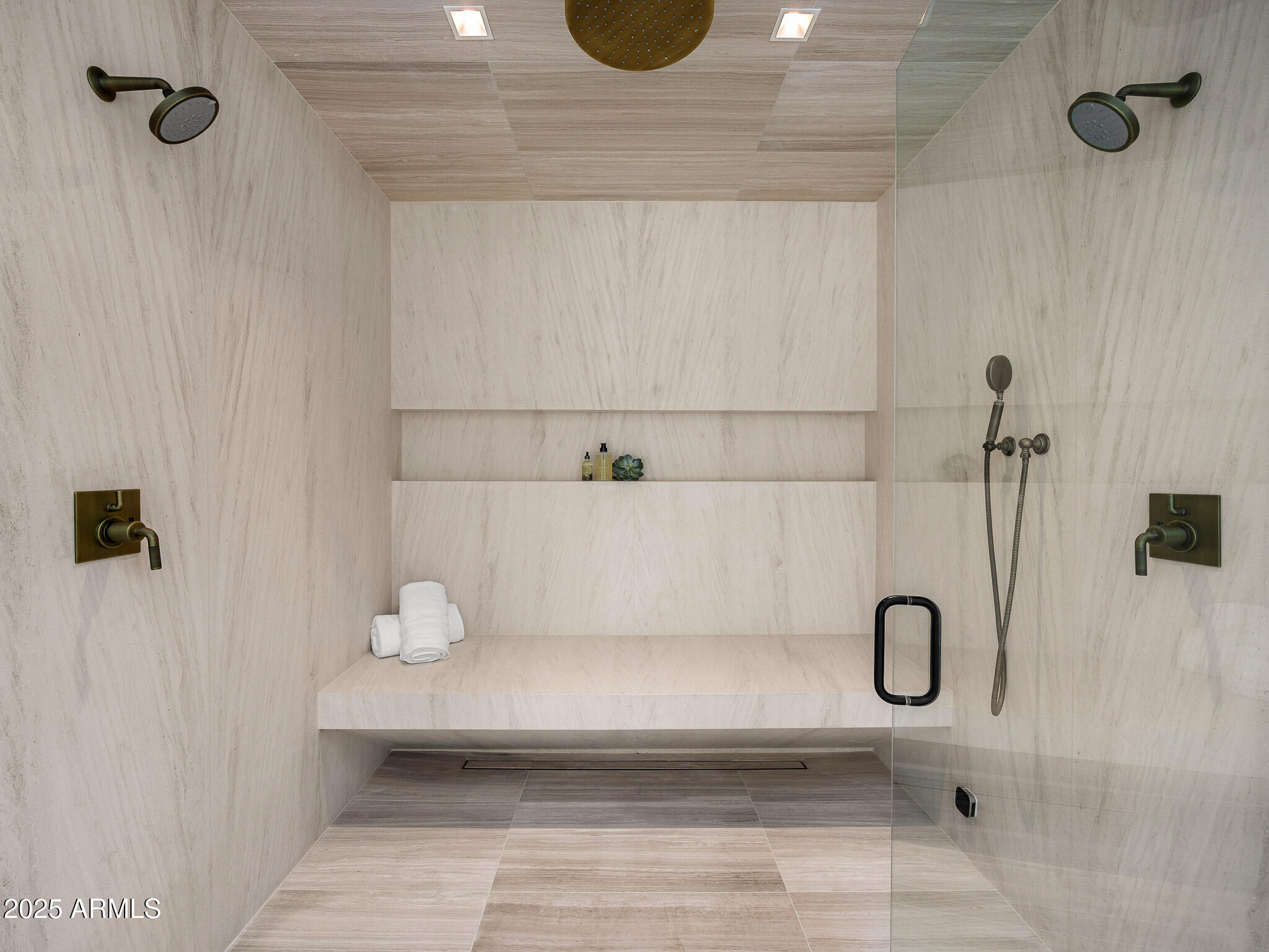 6126 East Joshua Tree Lane Paradise Valley, AZ 85253 - Photo 18 of 35 Steam Shower