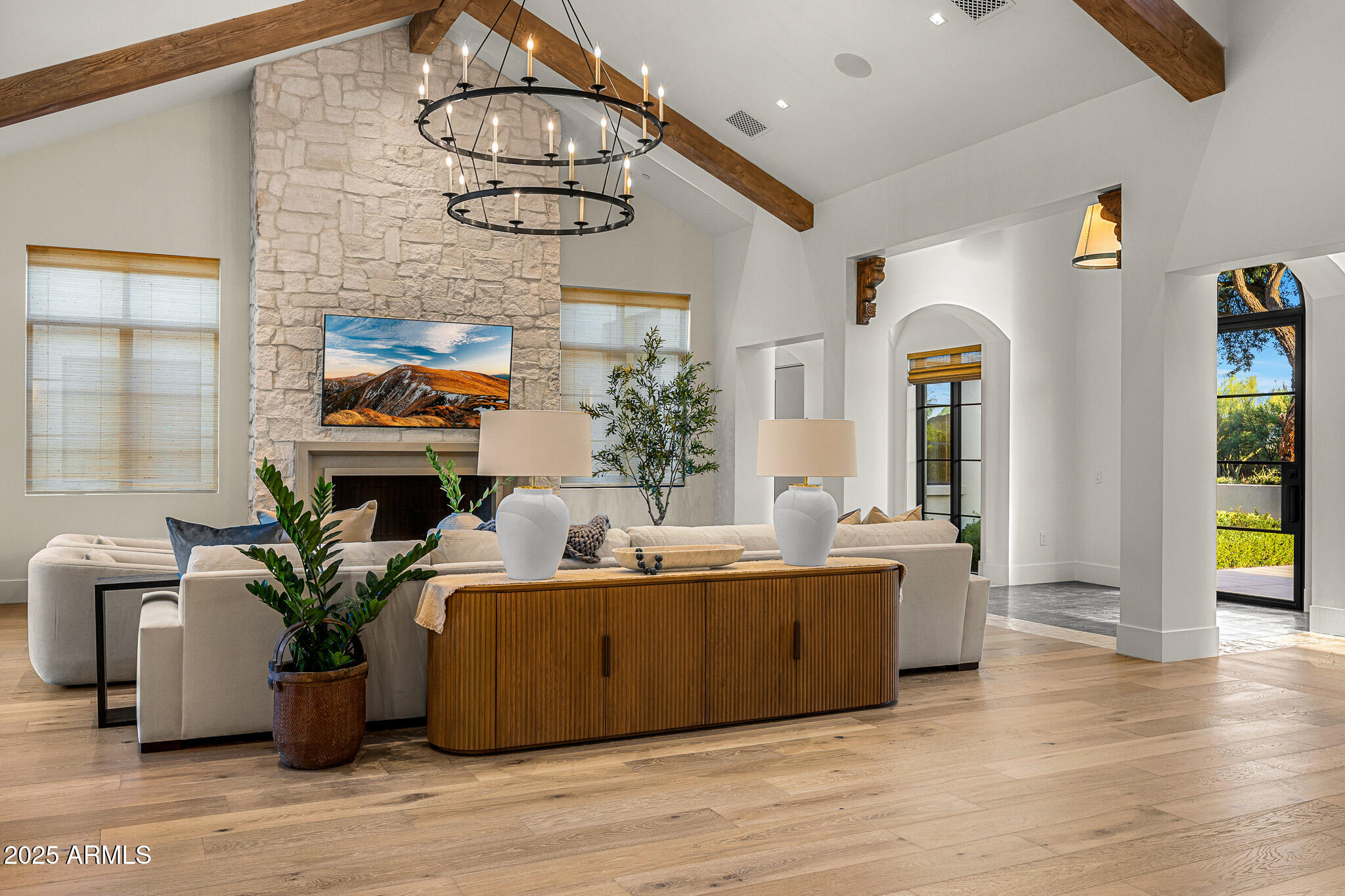 6126 East Joshua Tree Lane Paradise Valley, AZ 85253 - Photo 2 of 35 Great Room