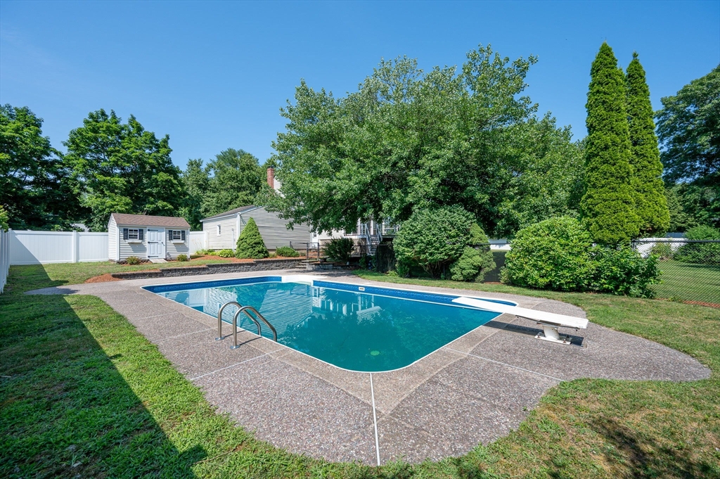 6 Peter Road North Reading, MA 01864 - Photo 37 of 39
