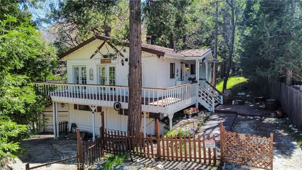 $549,900 | 28975 Alder Terrace, Cedar Glen, CA 92321