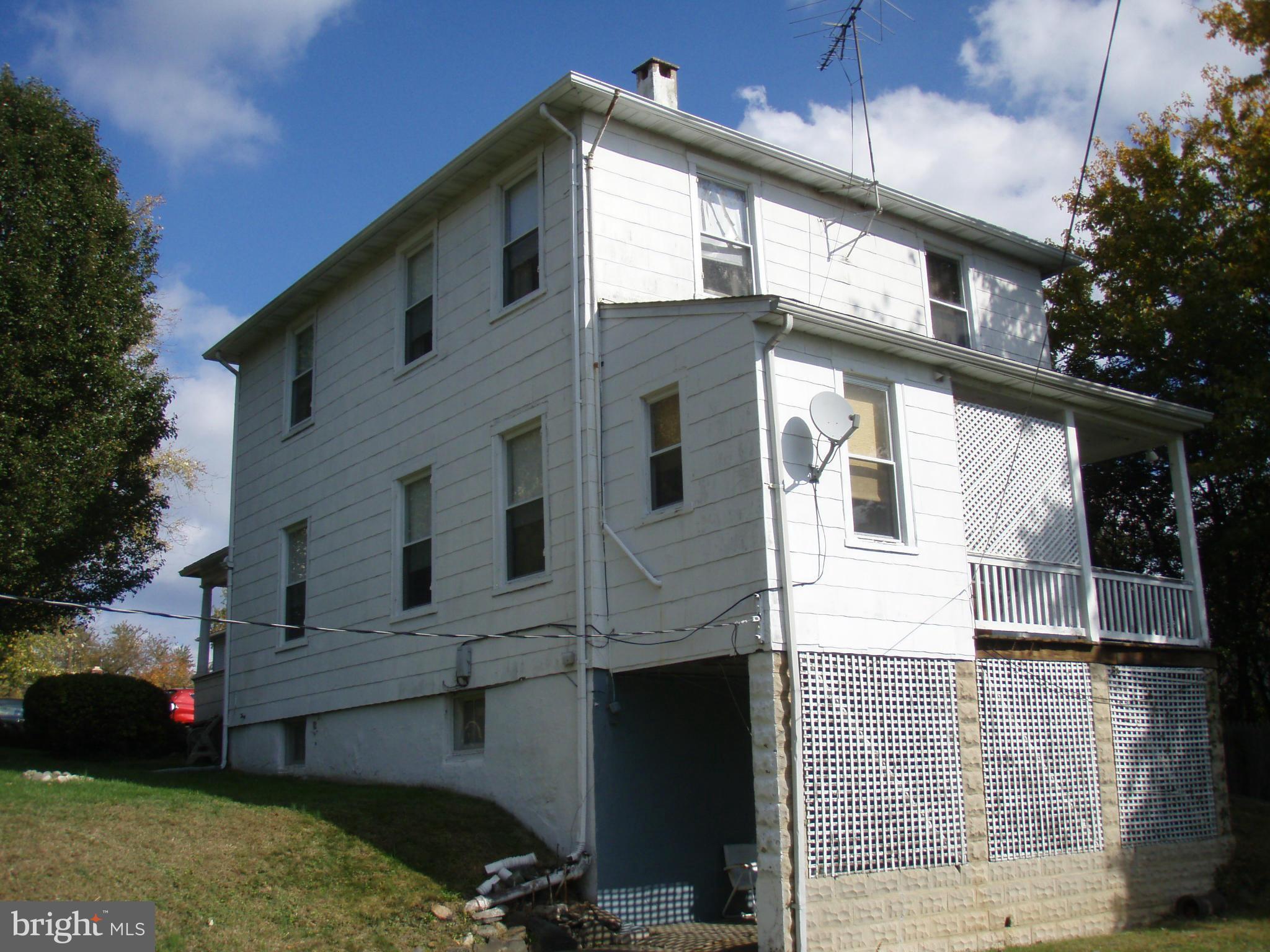 630 Orpington Road Baltimore, MD 21229 - Photo 2 of 24 Exterior (Rear)