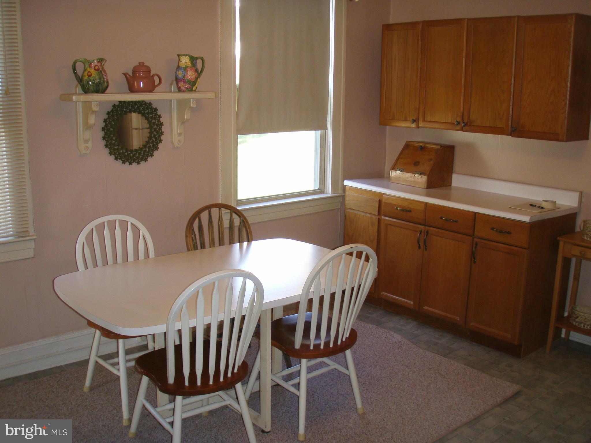 630 Orpington Road Baltimore, MD 21229 - Photo 15 of 24 Kitchen