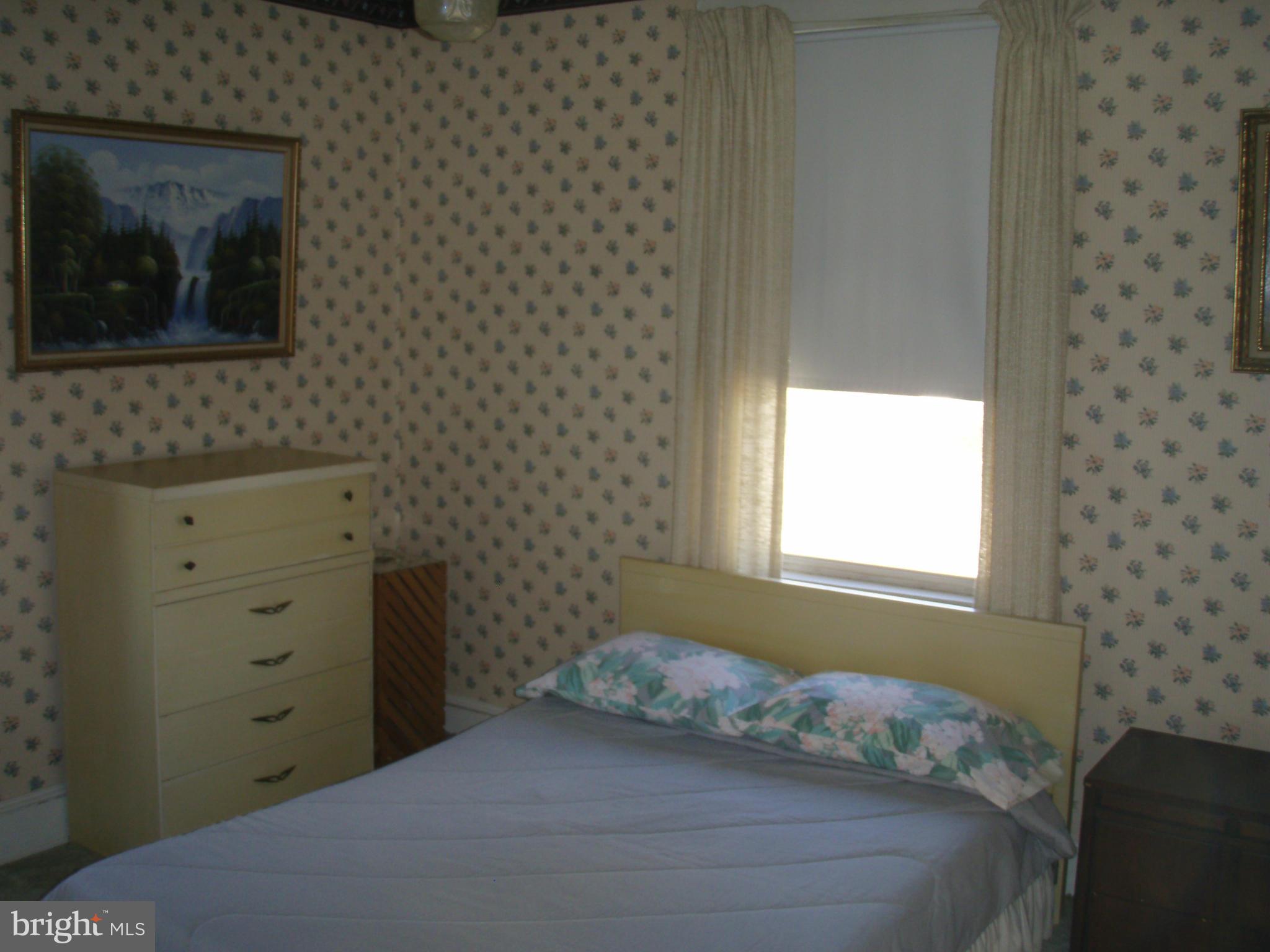 630 Orpington Road Baltimore, MD 21229 - Photo 17 of 24 Bedroom