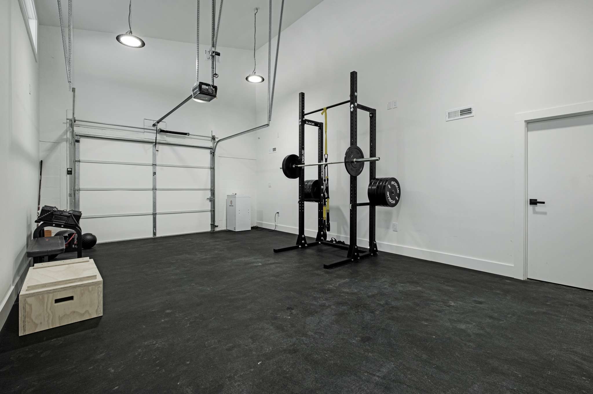 6133 Robin Hill Road Nashville, TN 37205 - Photo 41 of 47 a view of a room with gym equipment
