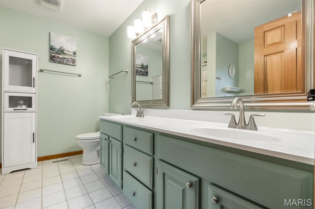 2912 Rentchler Road Belleville, IL 62221 - Photo 19 of 54 Gallery Image 19