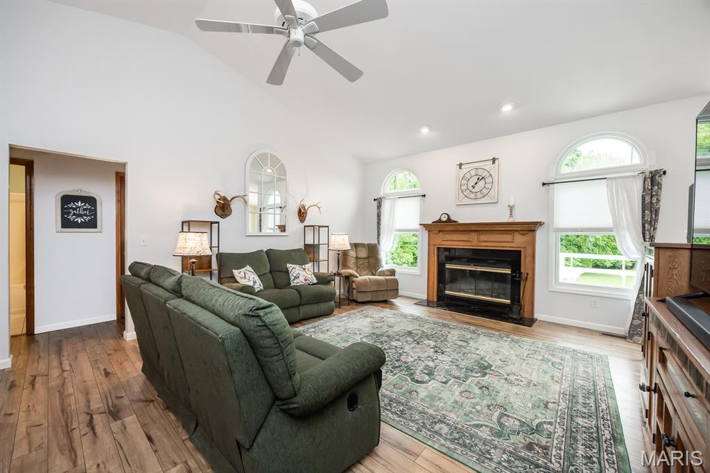 2912 Rentchler Road Belleville, IL 62221 - Photo 10 of 54 Gallery Image 10