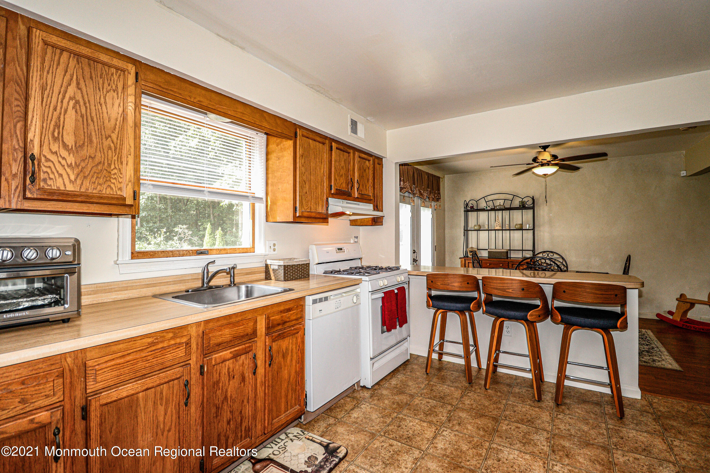406 Leesville Road Jackson, NJ 08527 - Photo 14 of 35 Kitchen 2