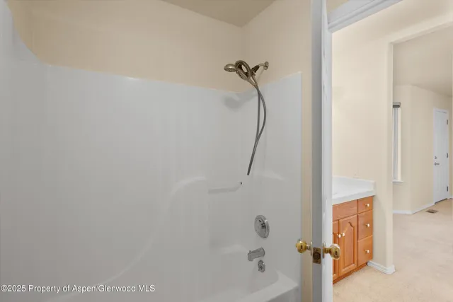 $868,000 | 634 East First Street, New Castle, CO 81647