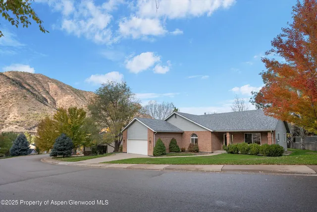 $868,000 | 634 East First Street, New Castle, CO 81647