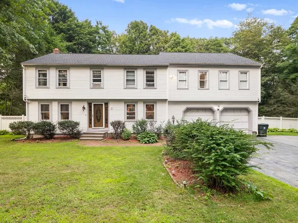 $699,900 | 611 Oxford Street South, Auburn, MA 01501