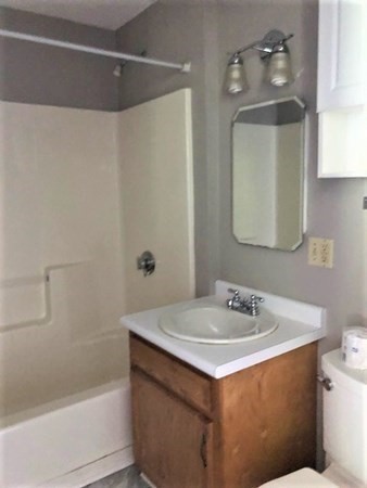 524 Water Street, Unit 2 Clinton, MA 01510 - Photo 17 of 20 Gallery Image 17