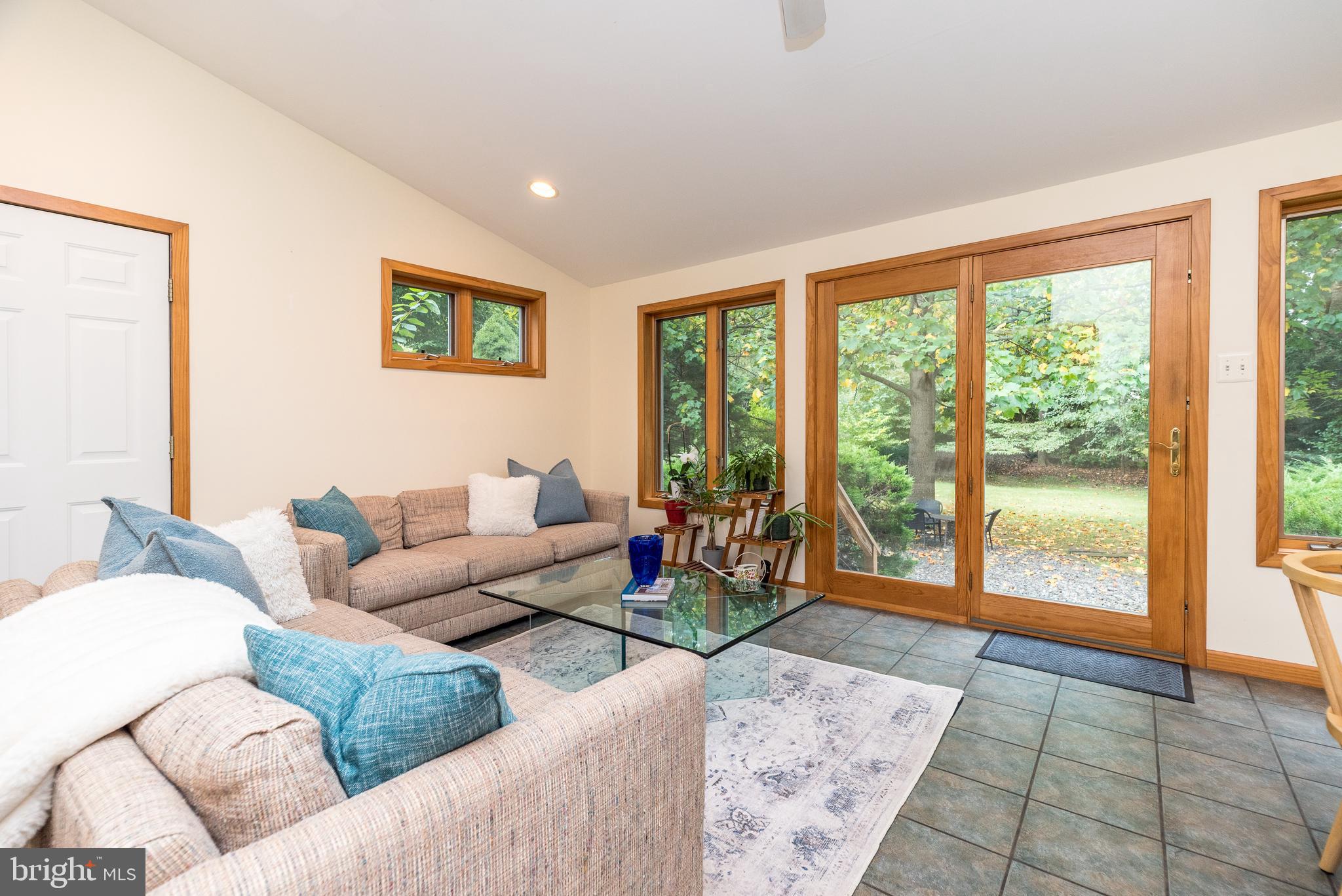 44 Yale Avenue Swarthmore, PA 19081 - Photo 19 of 47 Pella windows