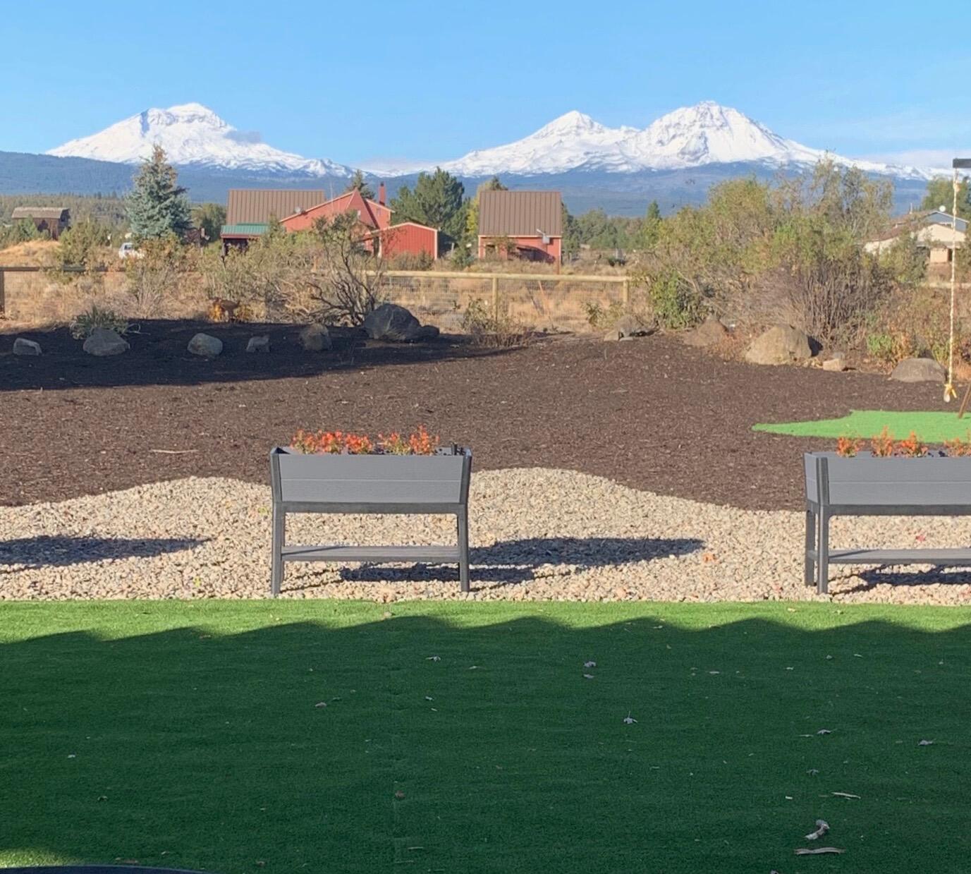 66901 Lance Road Bend, OR 97703 - Photo 9 of 71 fav 2.jpg