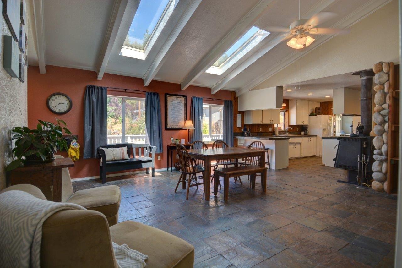 Upper level dining area