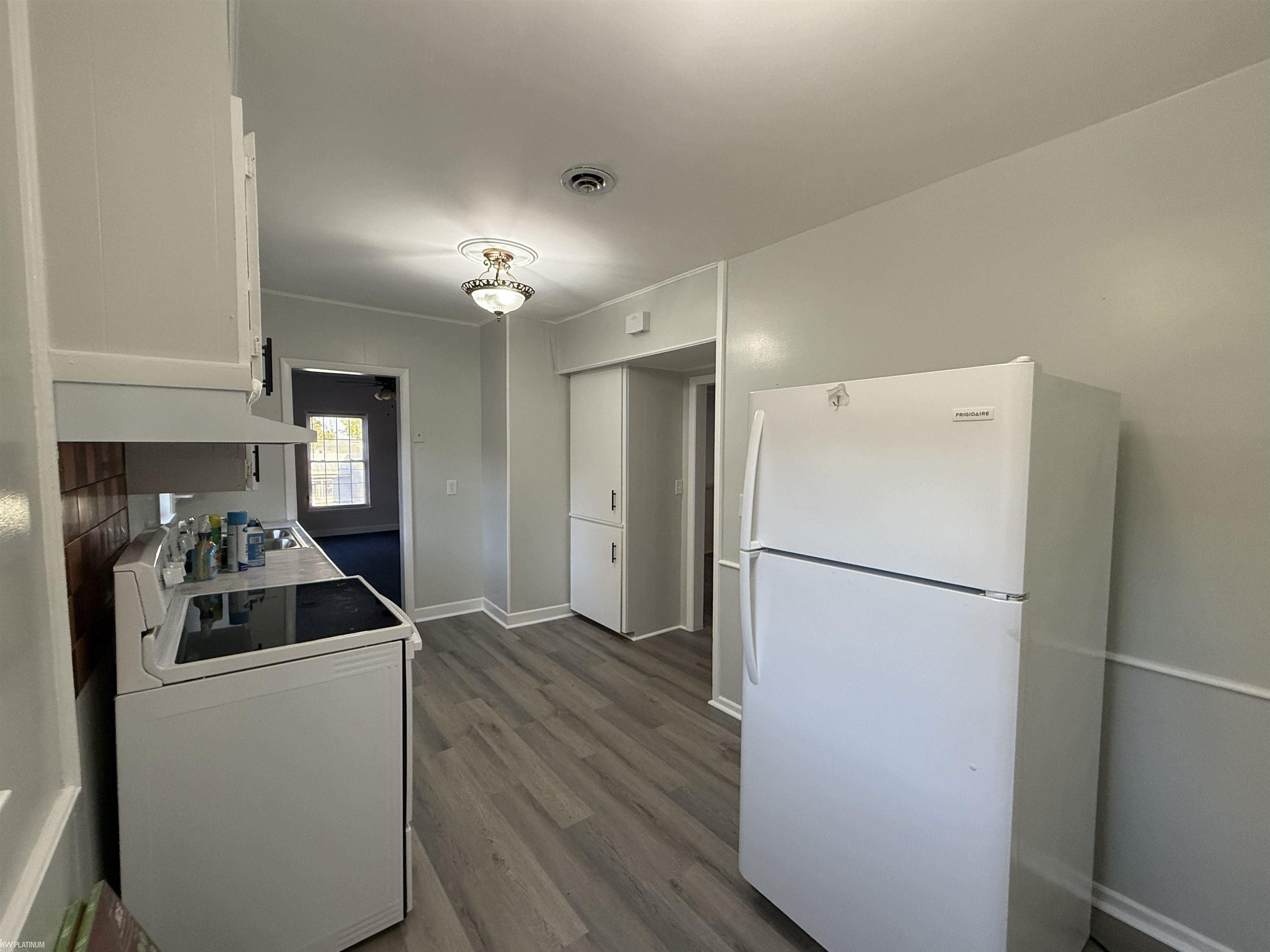 241 North Main Street, Unit UPPR Romeo, MI 48065 - Photo 8 of 16