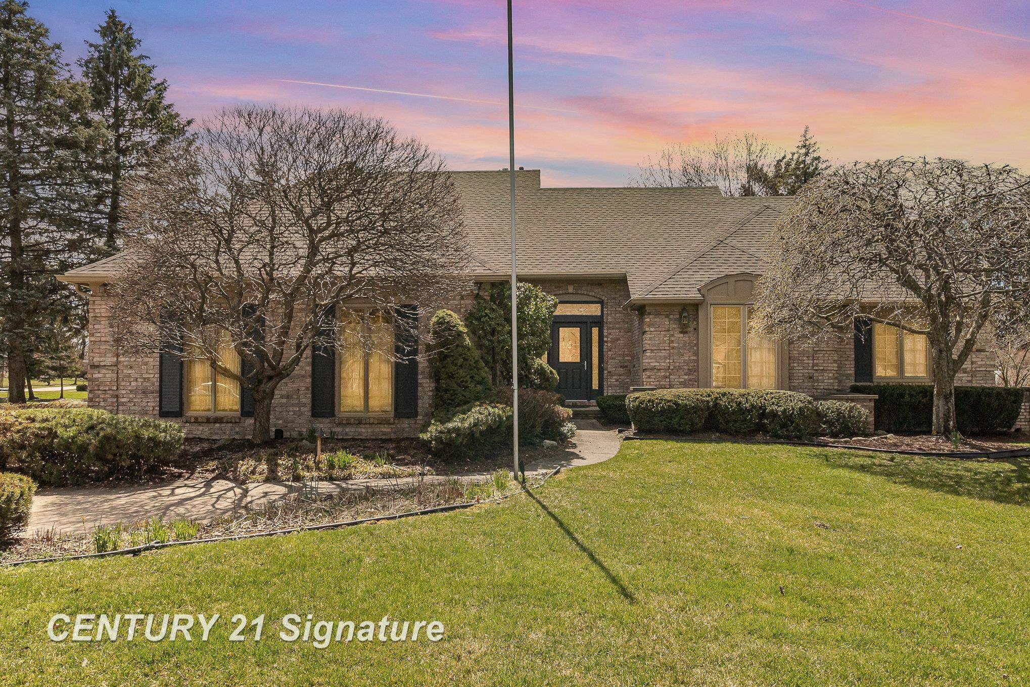 41273 Beacon Road Novi, MI 48375 - Photo 3 of 51