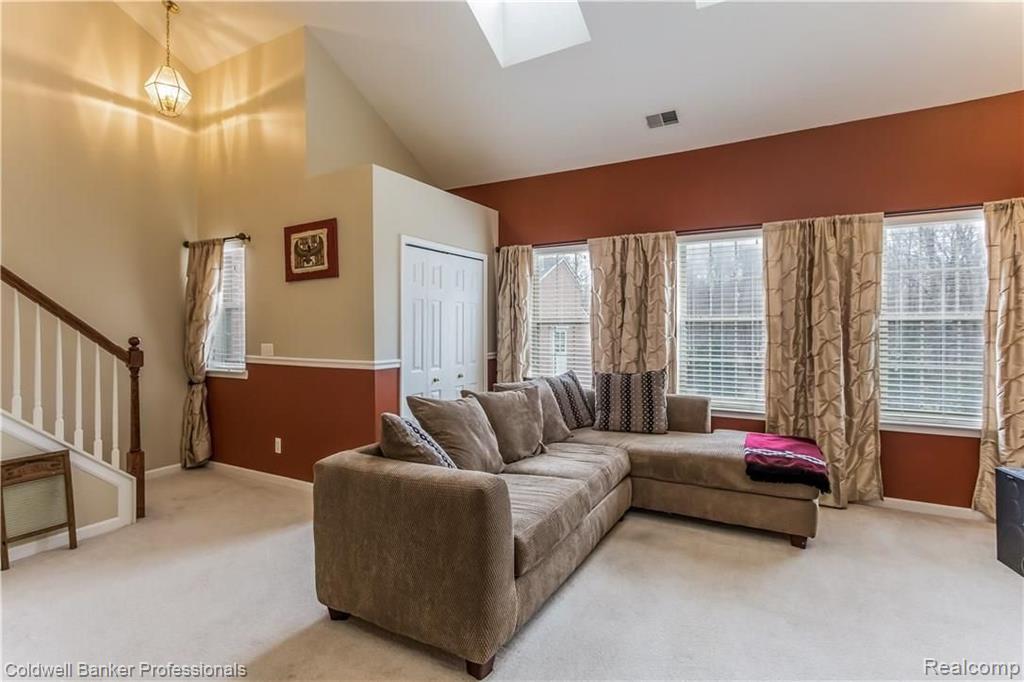 16894 Farmington Road, Unit 41 Livonia, MI 48154 - Photo 6 of 32