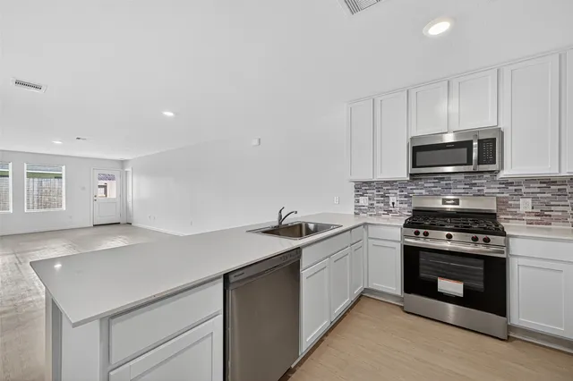 $2,200 | 6818 Eastern Cottonwood Lane, Katy, TX 77493