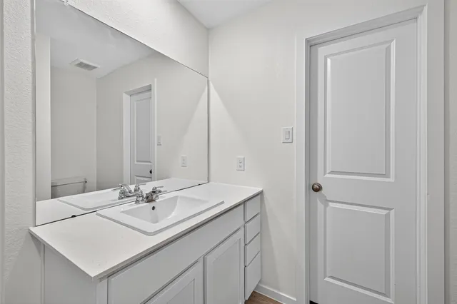 $2,200 | 6818 Eastern Cottonwood Lane, Katy, TX 77493