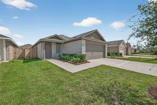$2,200 | 6818 Eastern Cottonwood Lane, Katy, TX 77493