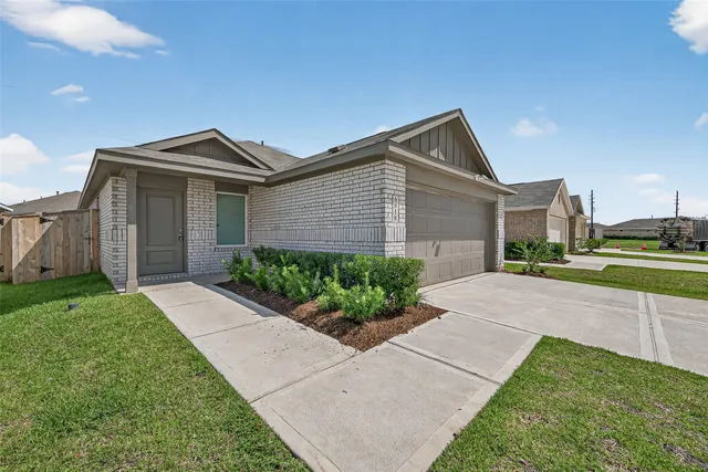 $2,200 | 6818 Eastern Cottonwood Lane, Katy, TX 77493