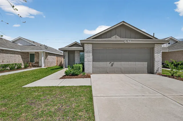 $2,200 | 6818 Eastern Cottonwood Lane, Katy, TX 77493