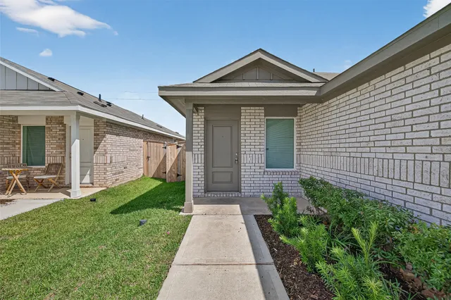 $2,200 | 6818 Eastern Cottonwood Lane, Katy, TX 77493