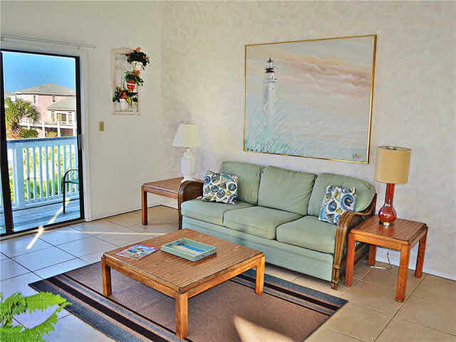 497 Plantation Road, Unit 1332 Gulf Shores, AL 36542 - Photo 3 of 10 Living Area 2