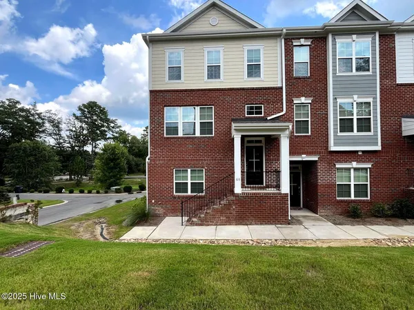 $2,700 | 60 Brownstone Lane, Southern Pines, NC 28387