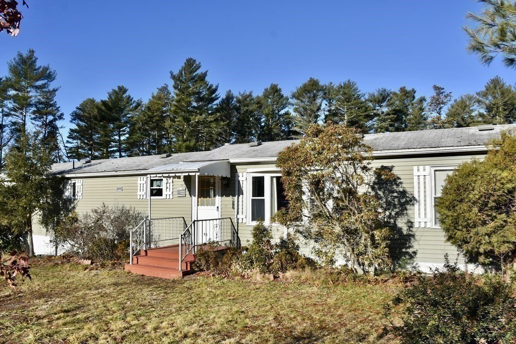 20 Roosevelt Ridge Carver, MA 02330 - Photo 3 of 24 Gallery Image 3