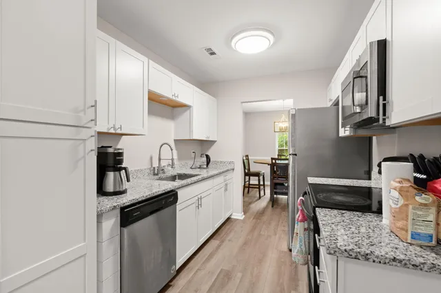 $307,900 | 20 Bonnie Burn Road, Goose Creek, SC 29445