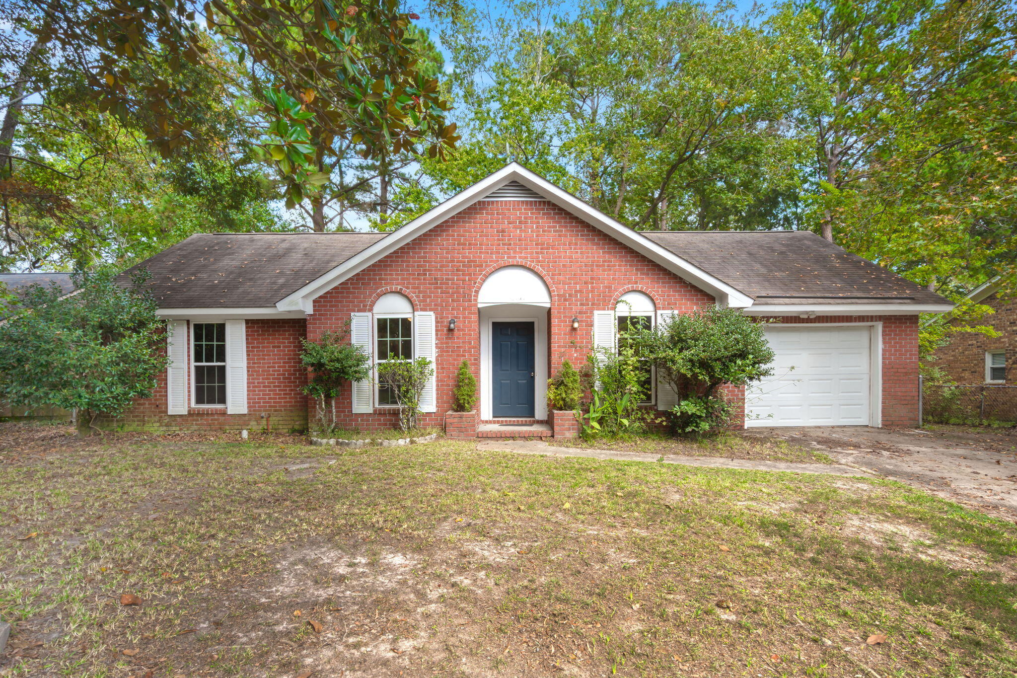 20 Bonnie Burn Road Goose Creek, SC 29445 - Photo 2 of 27 2