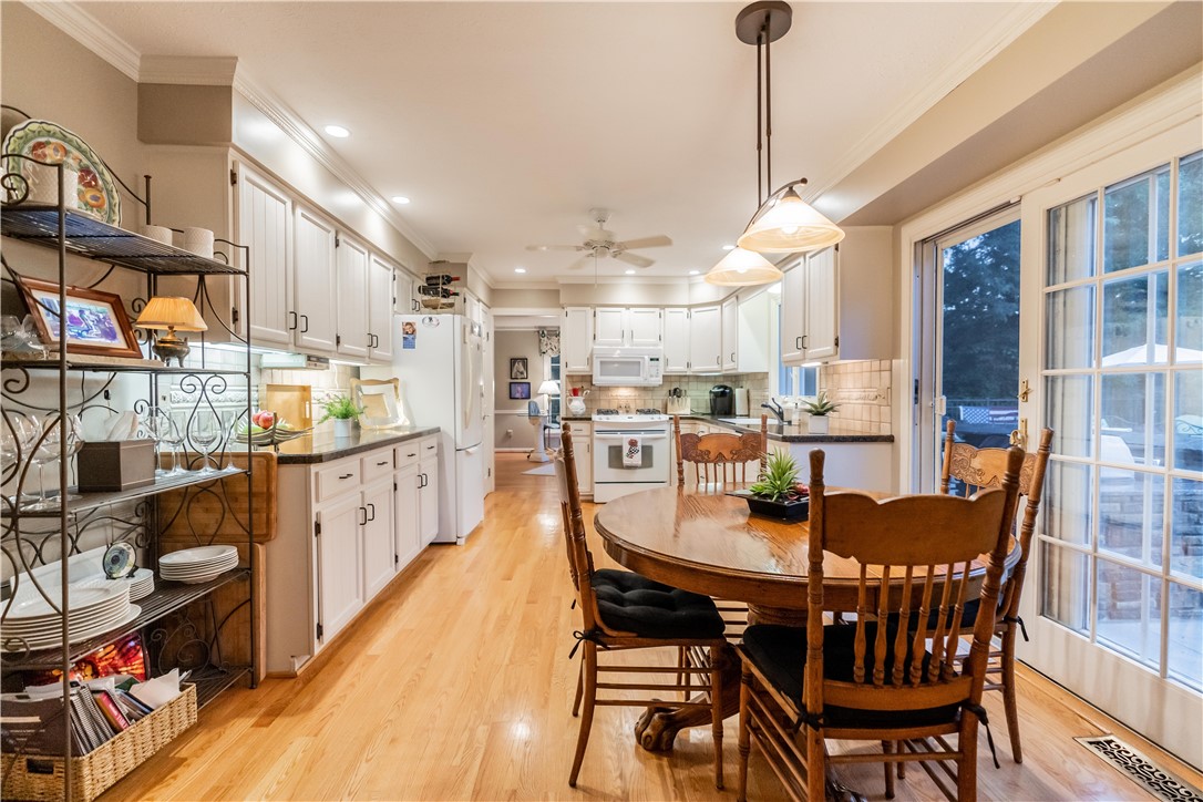 2 Cambric Circle Perinton, NY 14534 - Photo 12 of 50