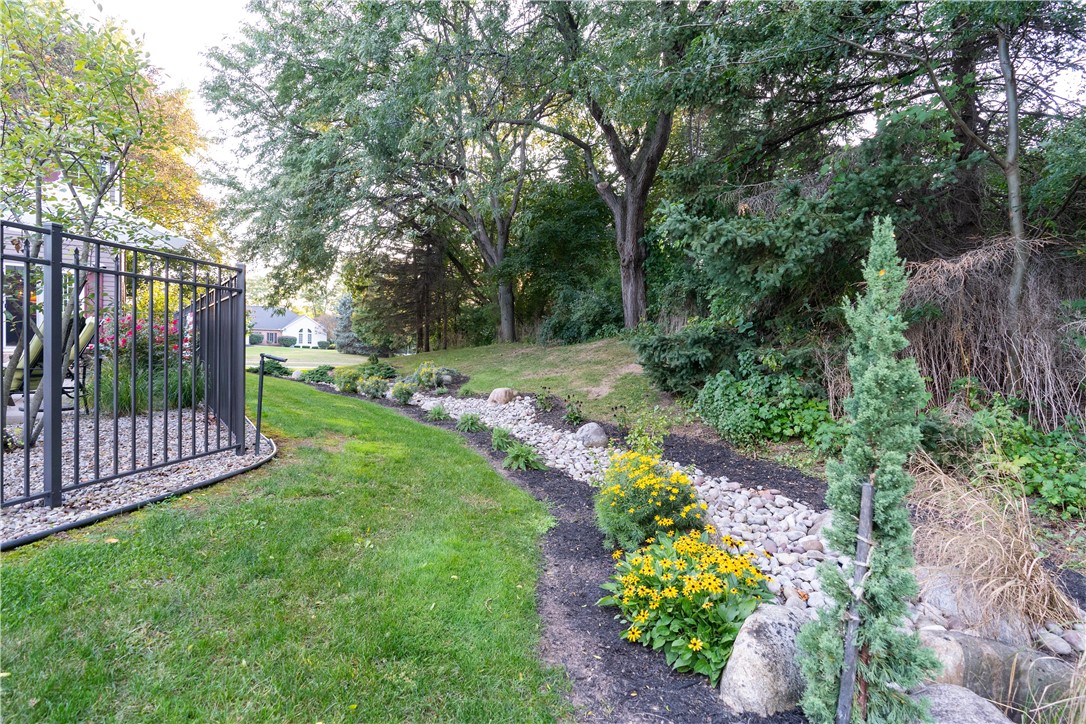 2 Cambric Circle Perinton, NY 14534 - Photo 33 of 50