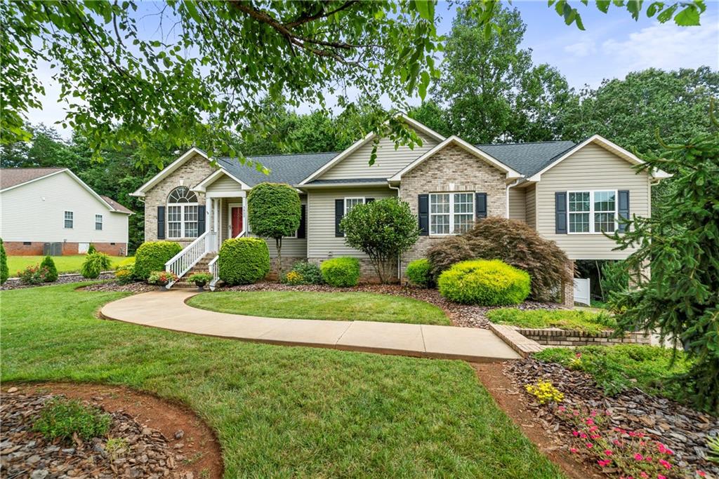 3400 Overbrook Drive Conover, NC 28613 - Photo 36 of 42 Gallery Image 36