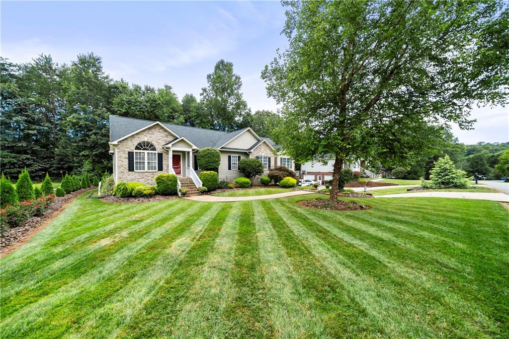 3400 Overbrook Drive Conover, NC 28613 - Photo 37 of 42 Gallery Image 37