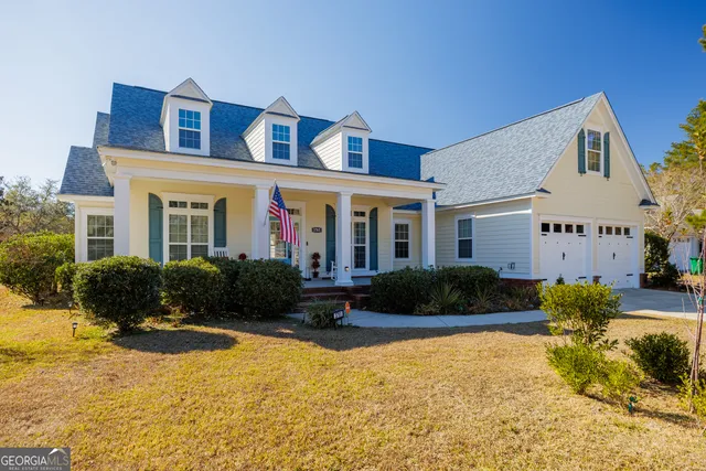 a view of an outdoor space with porch
