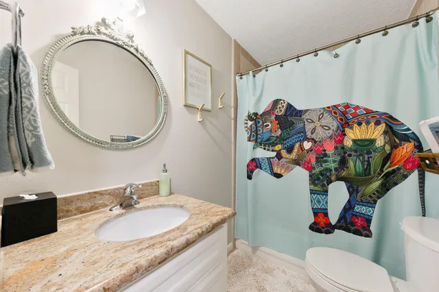 $1,750,000 | 10419 West Hidden Lake Lane, Richmond, TX 77406