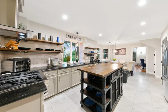 $1,750,000 | 10419 West Hidden Lake Lane, Richmond, TX 77406