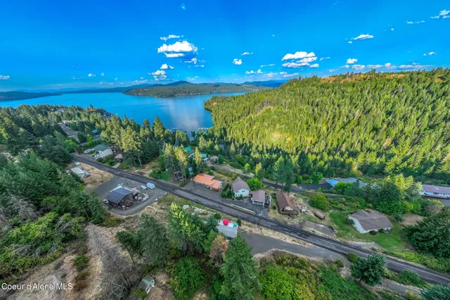 $345,000 | 20943 South Cave Bay Road, Worley, ID 83876