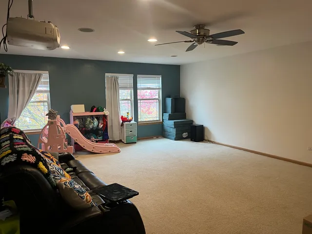 $429,900 | 806 Treesdale Way, Joliet, IL 60431