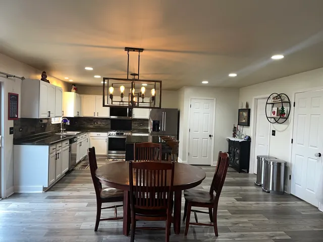 $429,900 | 806 Treesdale Way, Joliet, IL 60431