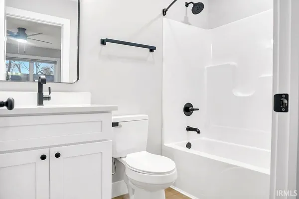 $2,850 | 717 South Henderson Street, Unit 1, Bloomington, IN 47401