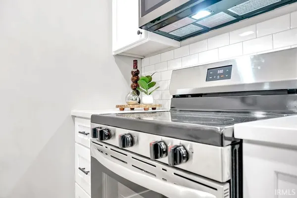 $2,850 | 717 South Henderson Street, Unit 1, Bloomington, IN 47401