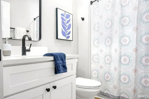 $2,850 | 717 South Henderson Street, Unit 1, Bloomington, IN 47401
