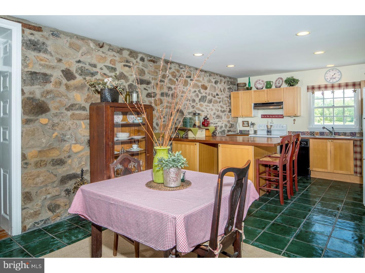 2630 Winding Road Quakertown, PA 18951 - Photo 14 of 24 Gallery Image 14
