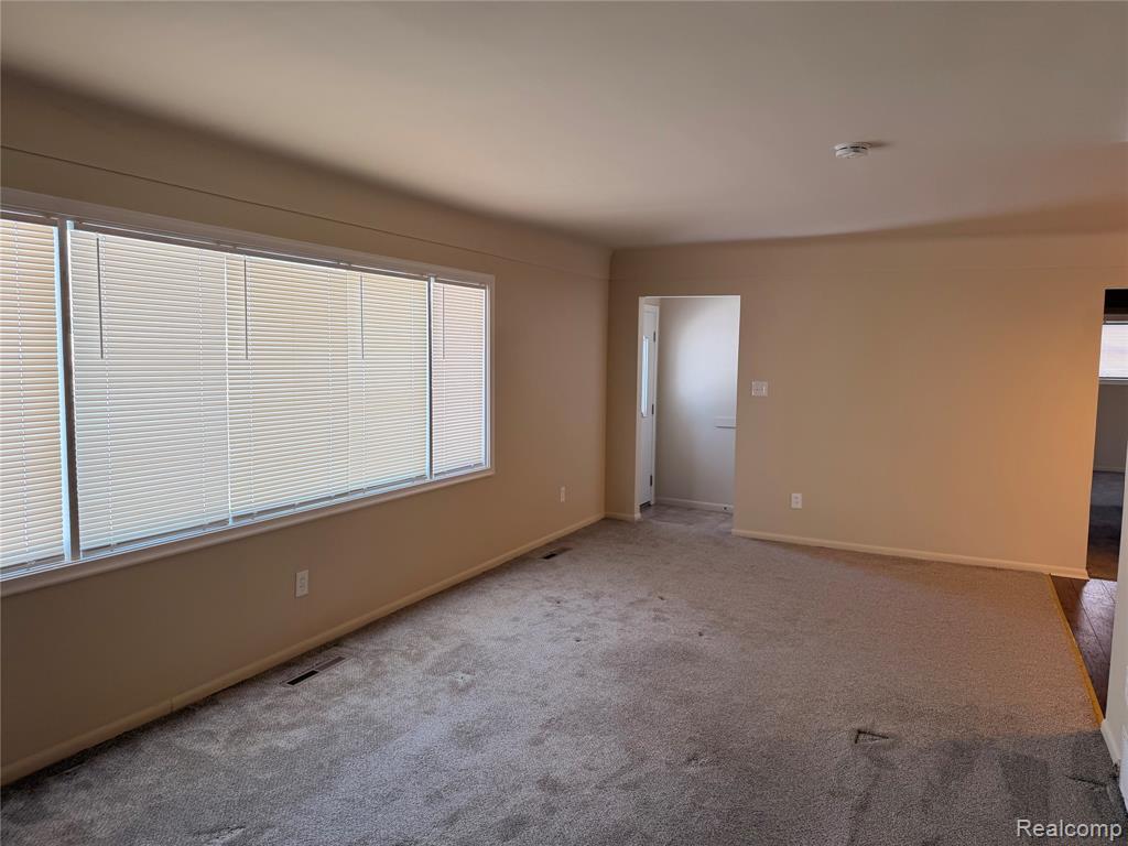 1010 North Adams Road Rochester, MI 48306 - Photo 9 of 29