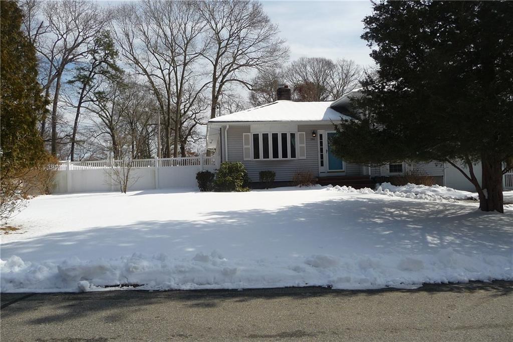 190 Spring Grove Avenue Warwick, RI 02889 - Photo 9 of 39 Gallery Image 9