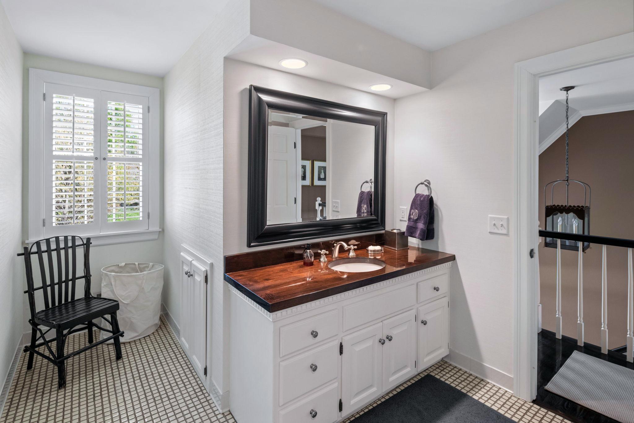 235 Hollander Road Wayzata, MN 55391 - Photo 73 of 118